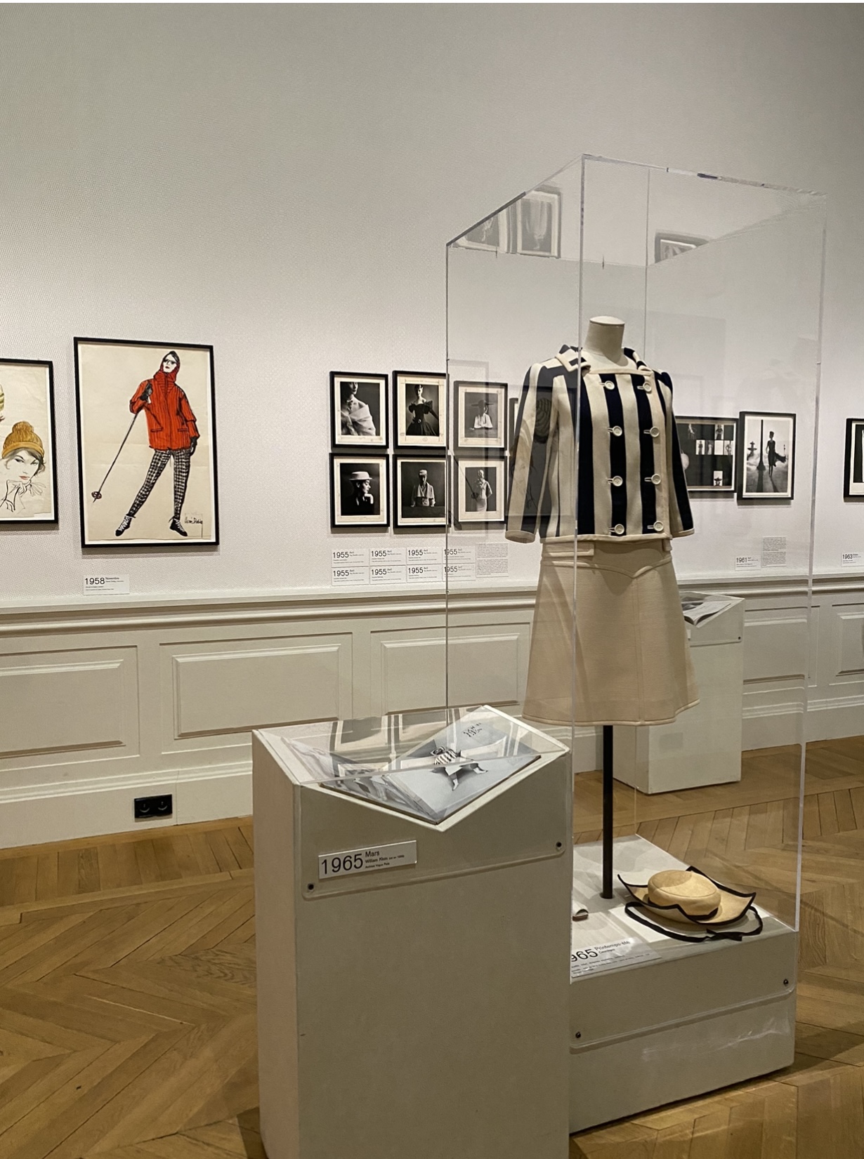 Exposición 100 años de Vogue Paris